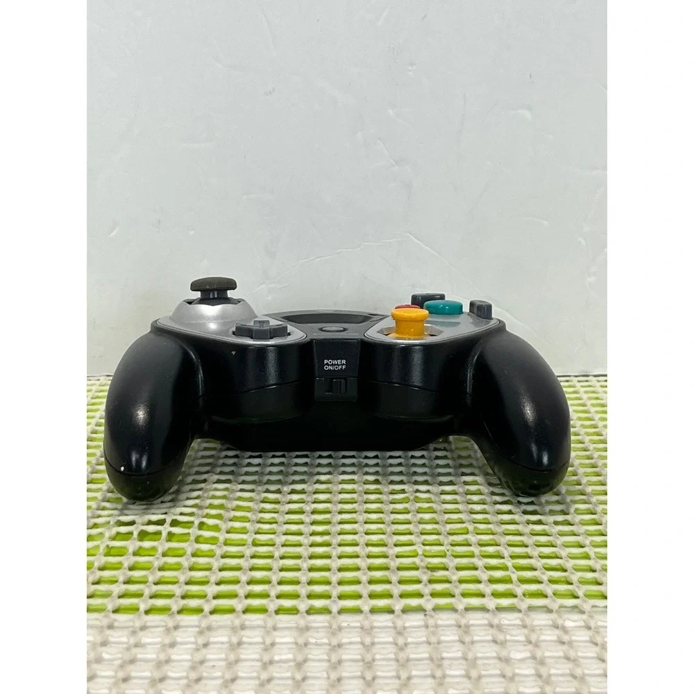 Pelican G3 Wireless Controller Nintendo GameCube Black Silver PL7055 No Receiver